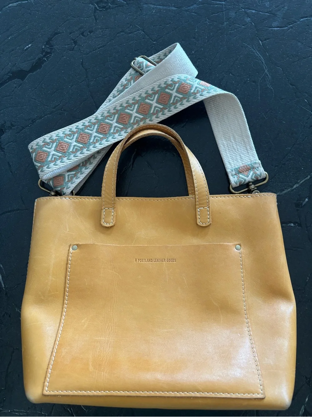 Portland leather medium bag
